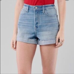 Hollister Ultra High Rise Mom Short